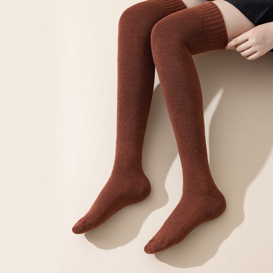 🧦Thickened Over-the-Knee Socks – The Perfect Blend of Warmth and Style